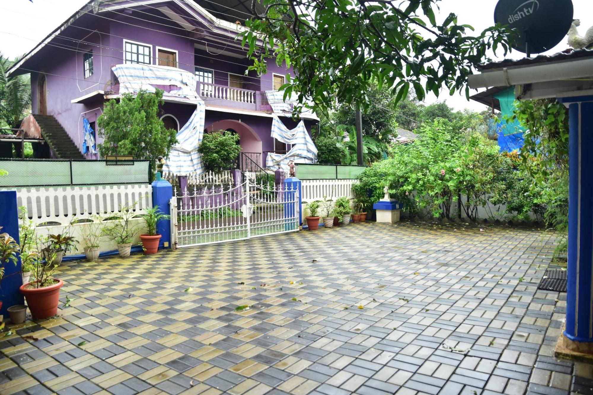 Casa Dcm And Esmeralda - Villa'S And Lake View Rooms In Bambolim With Swimming Pool Acces Eksteriør bilde